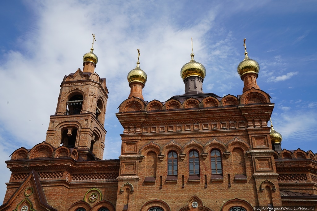 Церковь Воздвижения Креста Господня Хвалынск, Россия