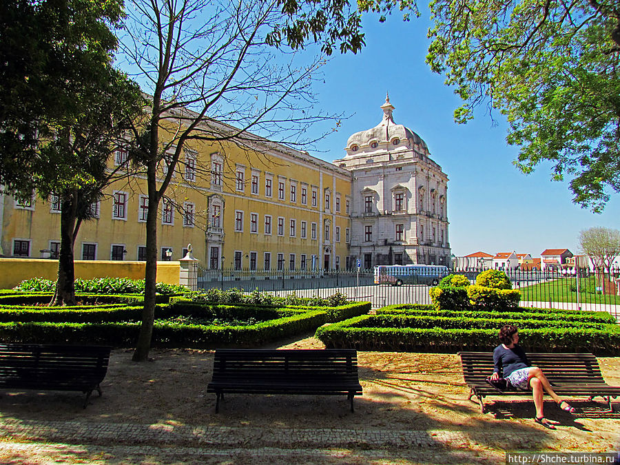 Призванный затмить Эскориал — Национальный дворец Мафра Мафра, Португалия