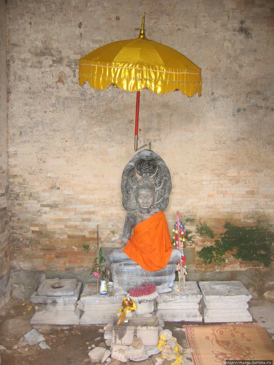 Храм Восточный Мебон. Центральное святилище Ангкор (столица государства кхмеров), Камбоджа