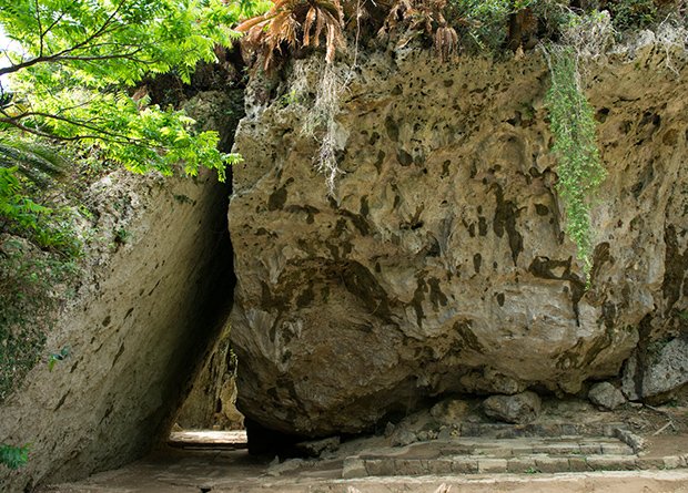 Святилище Сефа-Утаки / Sefa-utaki sacred place