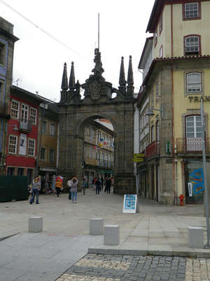 Ворота в город Arco da Porta Nova