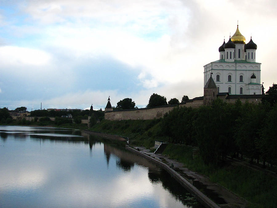 Псков. Утро и вода Псков, Россия