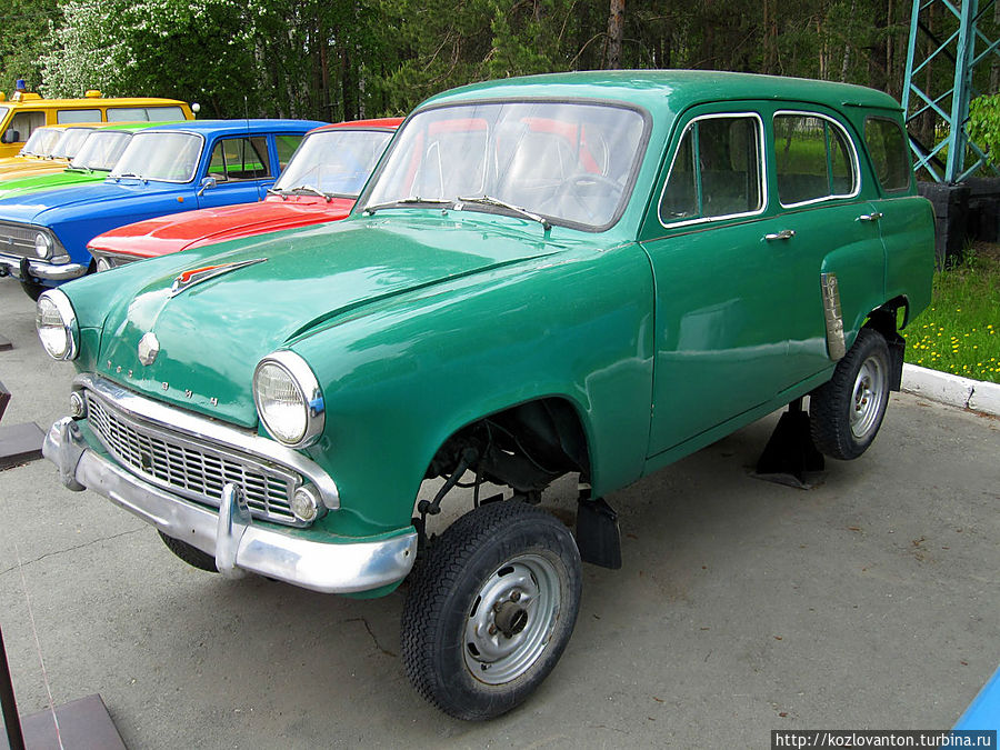 Москвич-411 выпускался в 1957-60 годах на Московском заводе малолитражных автомобилей (переименованном позднее в АЗЛК) Новосибирск, Россия