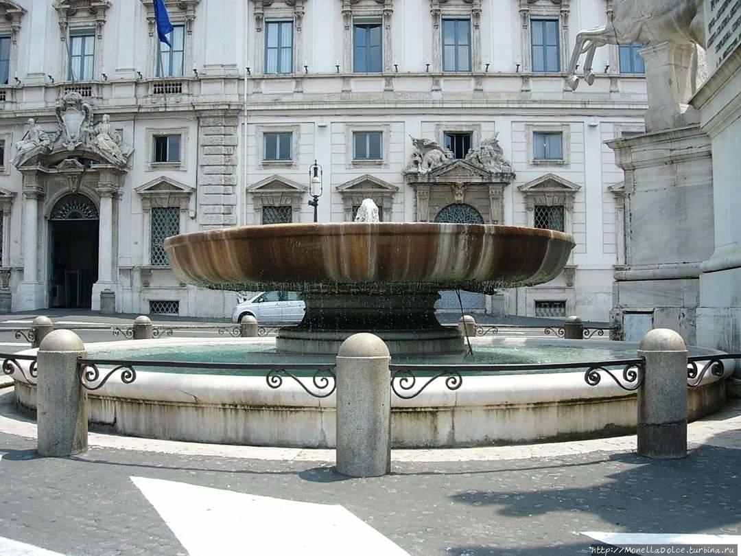 Площадь Куириналэ Рим, Италия