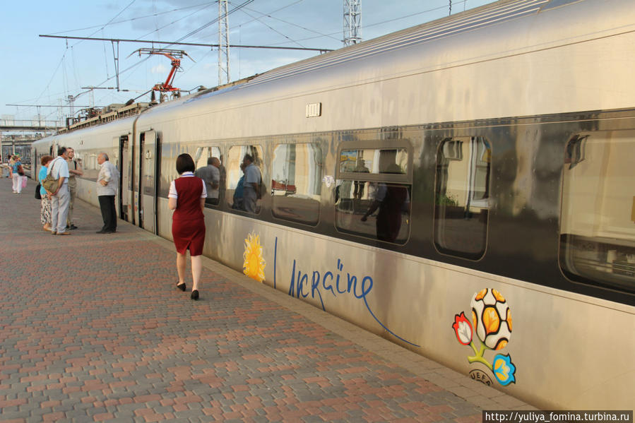 Харьков — город студентов и площадей Харьков, Украина