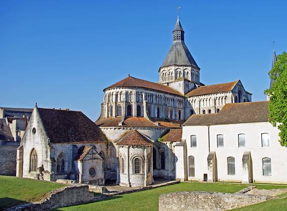 Церковь Нотр-Дам-Шарите-сюр-Луар / Église Notre-Dame de La Charité-sur-Loire