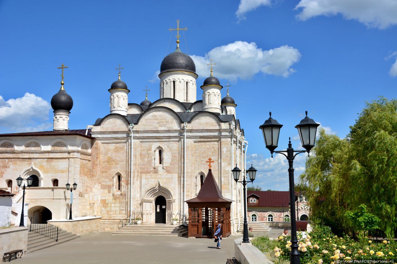 Серпухов женский монастырь фото