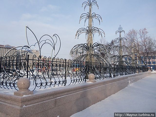 Сквер. Южно-Сахалинск, Россия