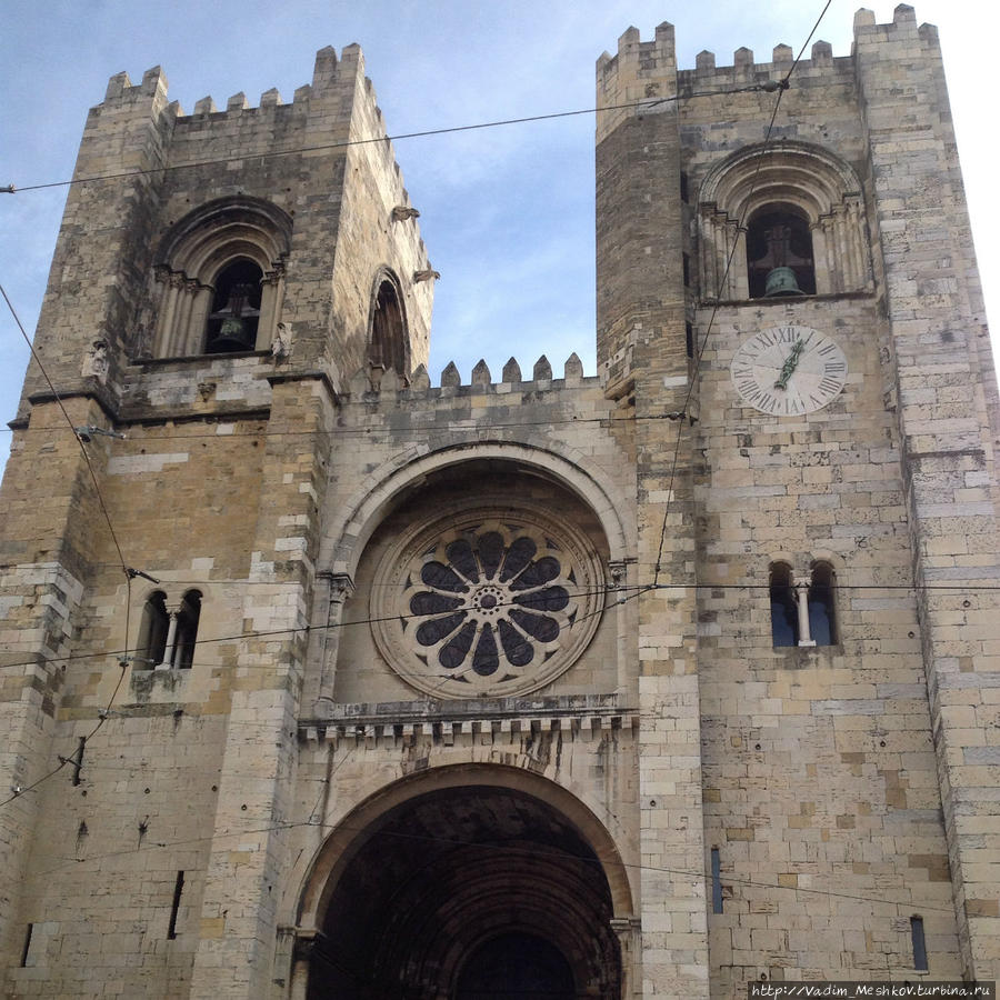 Кафедральный Собор Лиссабона (Ce) — Церковь Мадре де Деуш. Лиссабон, Португалия