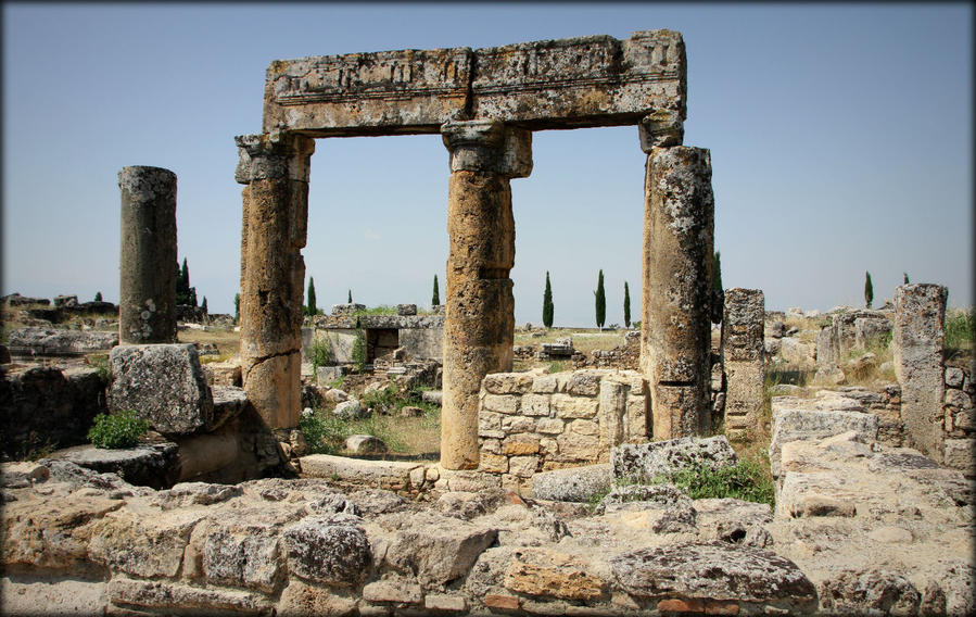 Шестой объект ЮНЕСКО в Турции Памуккале (Иерополь античный город), Турция