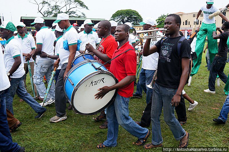 Праздник Труда в Стране Вечного Лета Лагос, Нигерия