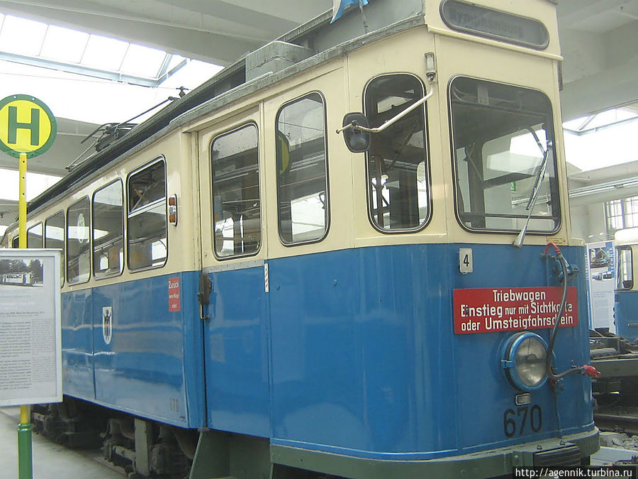 Трамвай рабочая развозка. Мюнхен, Германия