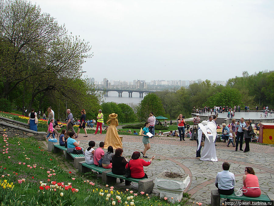Весенняя феерия Певческого поля Киев, Украина