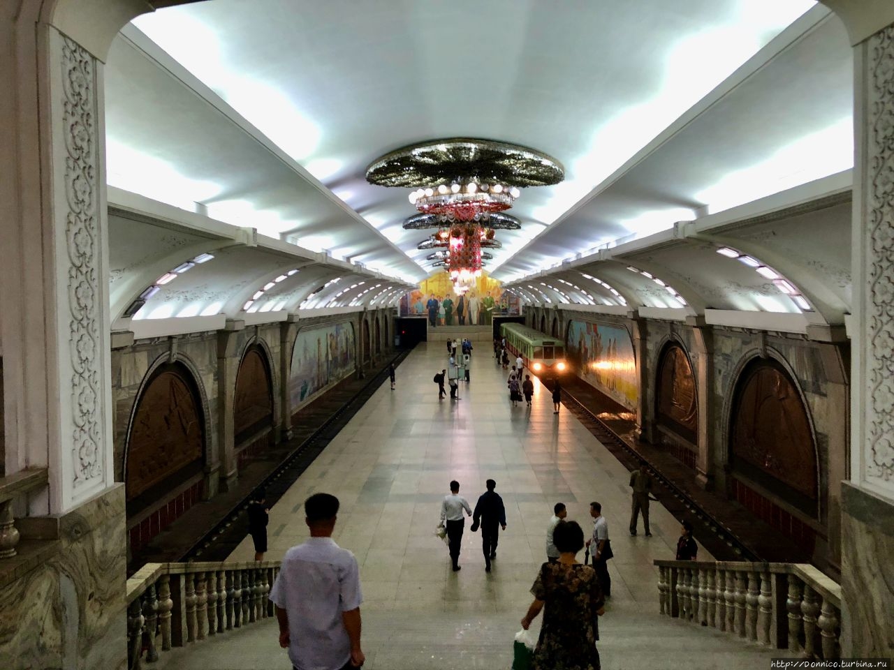 Пхеньянское метро и его глубокое нутро