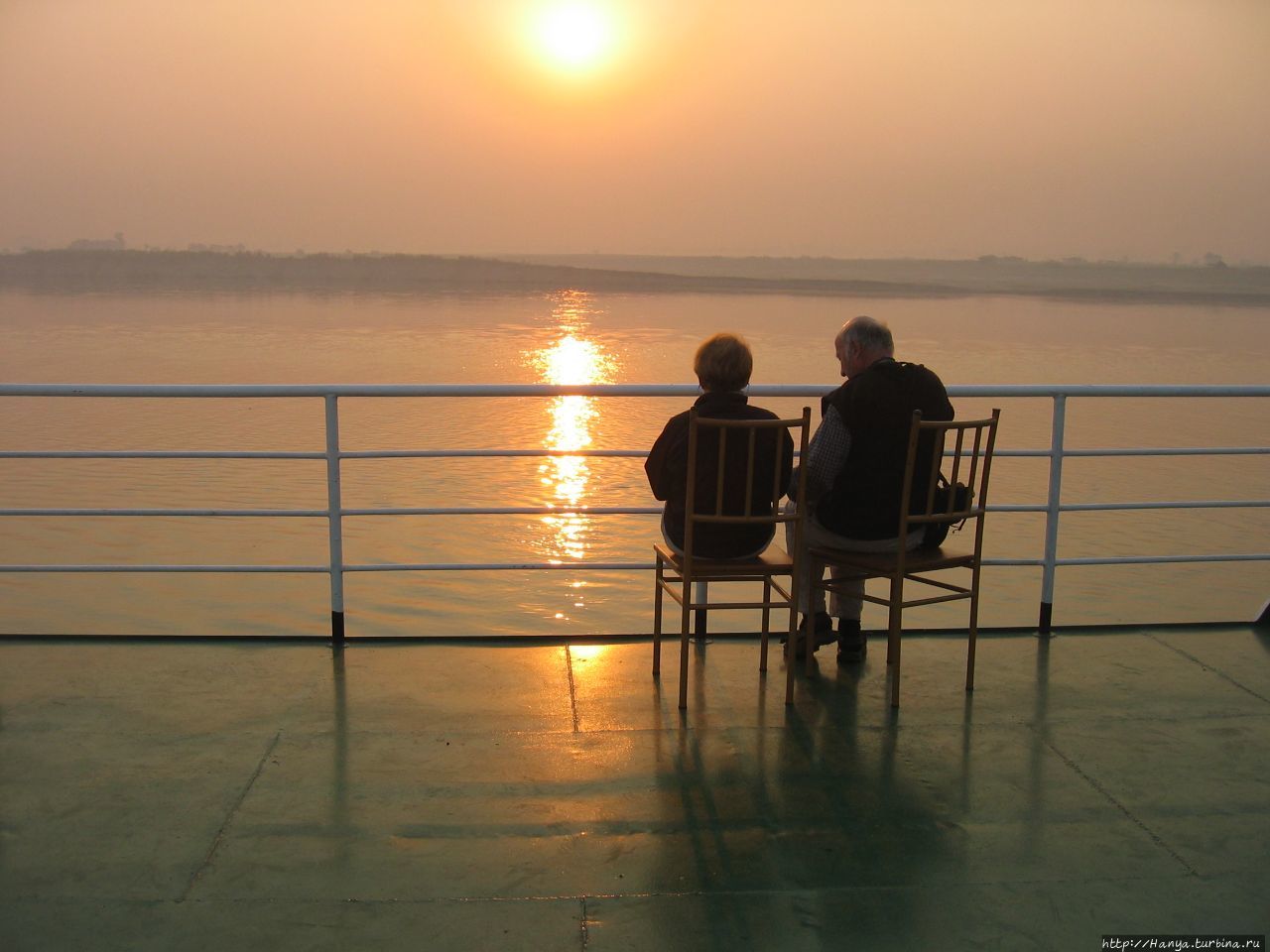 Плывем по Иравади (Ayeyawady)