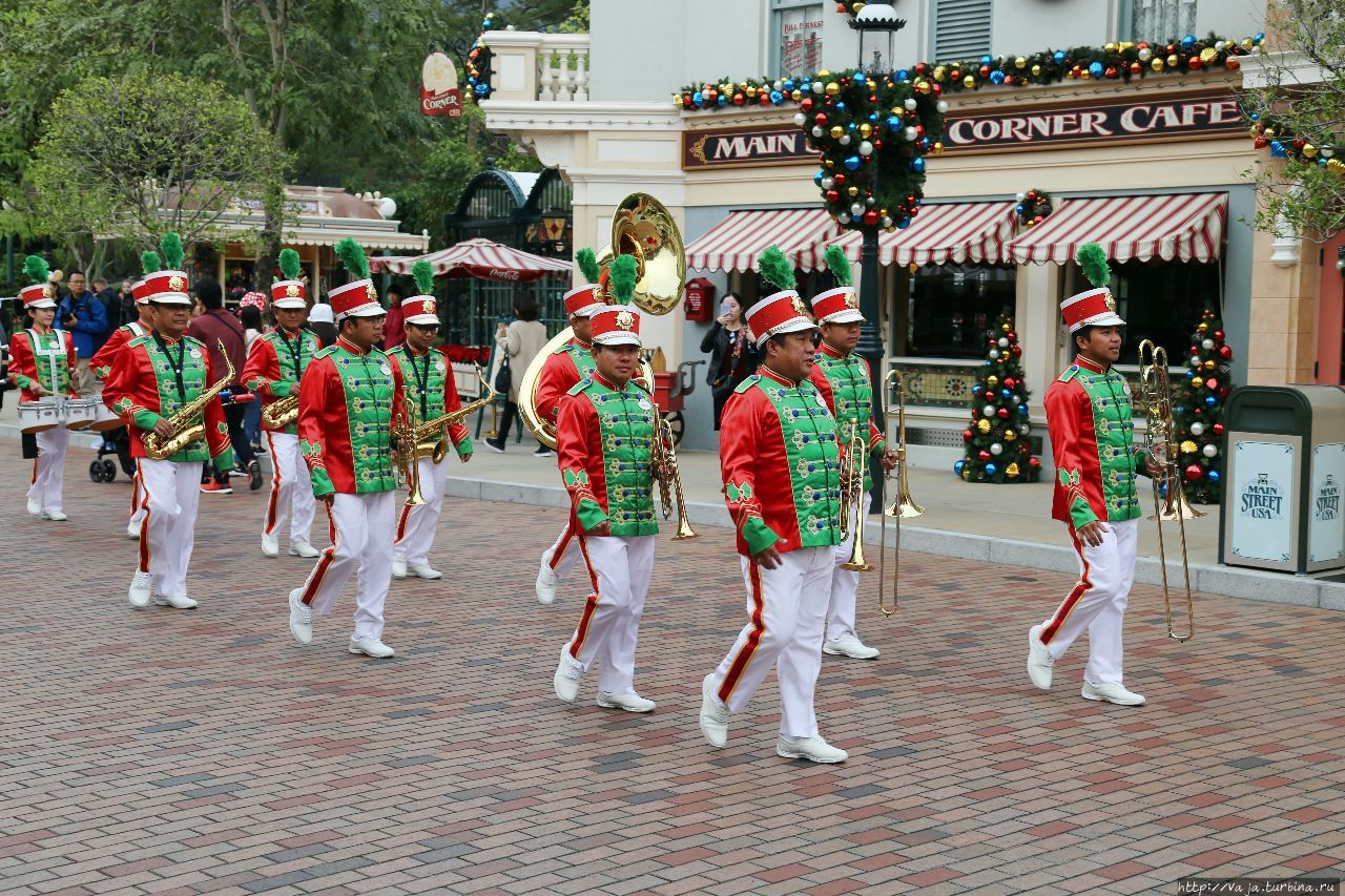 Диснейленд Гонконга Гонконг