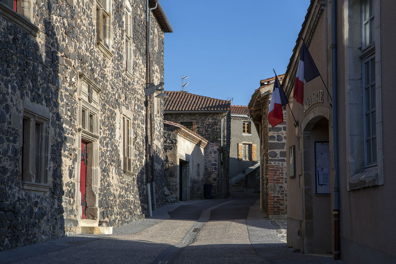 Несколько маленьких французских деревень Овернь, Франция