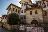 Этнографический музей Гирокастры. Говорят, на этом месте и стоял дом в котором родился Энвер Ходжи. Нынче достаточно интересный дом с экспозицией о жизни албанцев в османский период.
