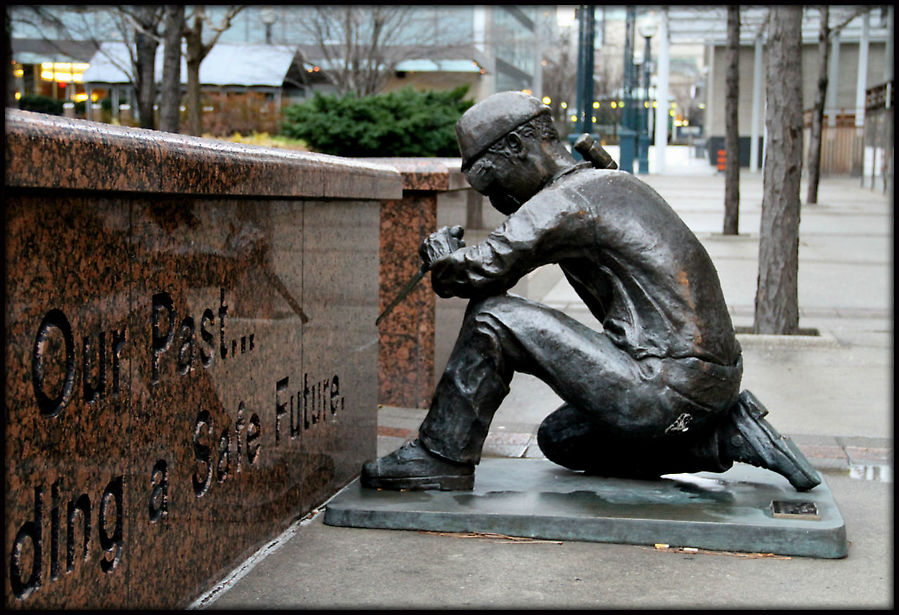 Памятники и скульптуры Торонто