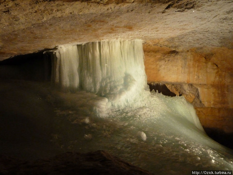 Ледяная пещера Обертраун, Австрия