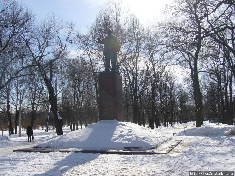 Памятник Э.Тельману Пушкин, Россия