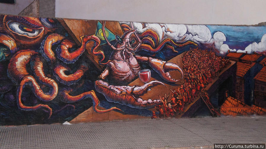 Вот такое граффити обнаружили на одной из улиц города. Феланич, остров Майорка, Испания