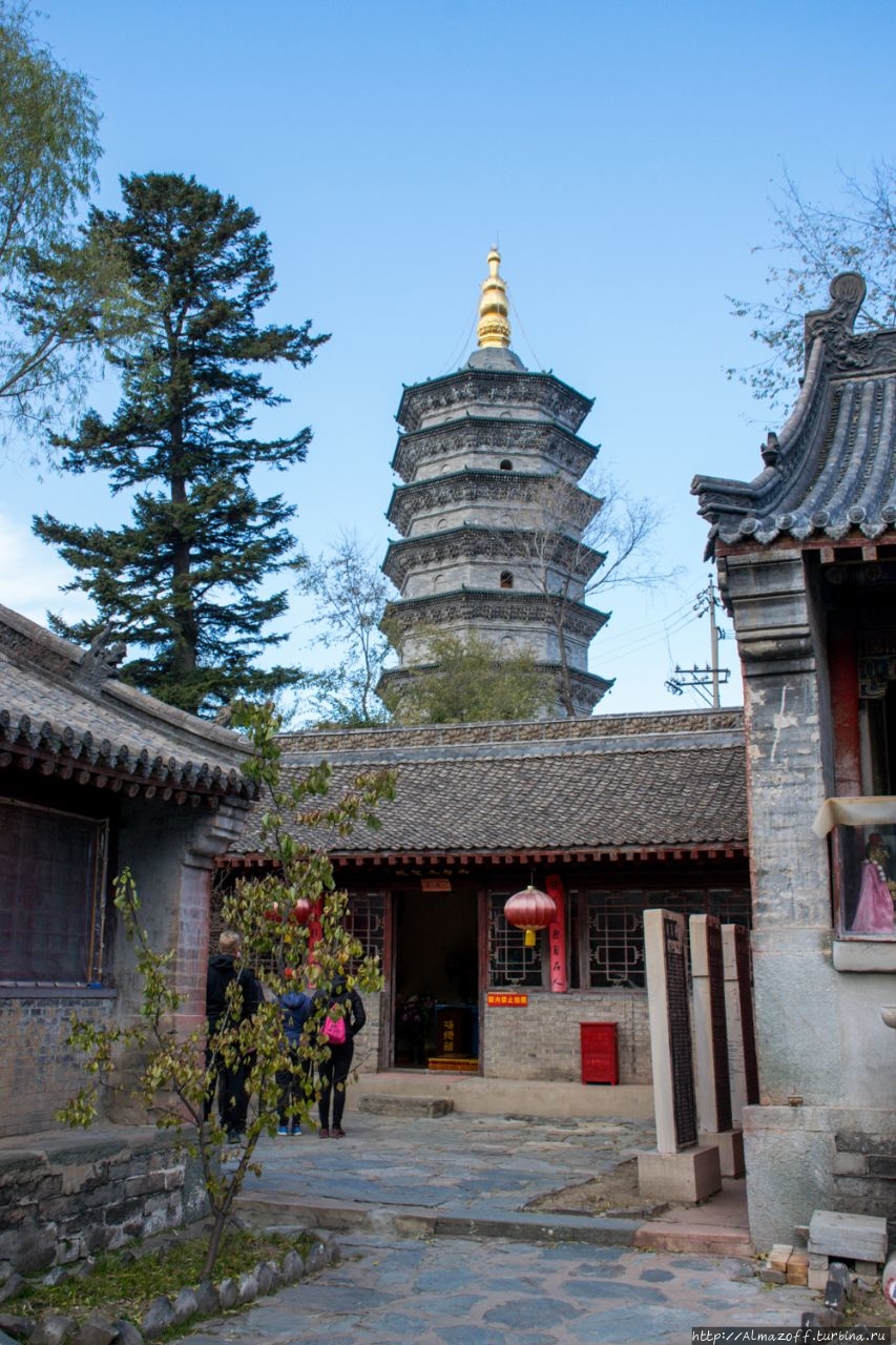 Храм Кифо (Qifo Temple), Утайшань.
