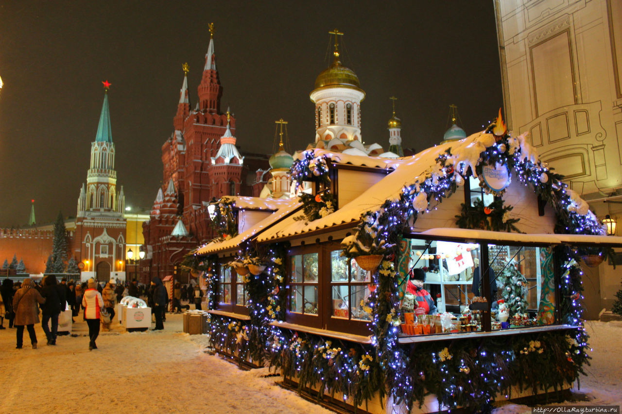 Пожалуй, в любом городе можно найти рождественские ярмарки, не стала исключением и Москва. Москва, Россия