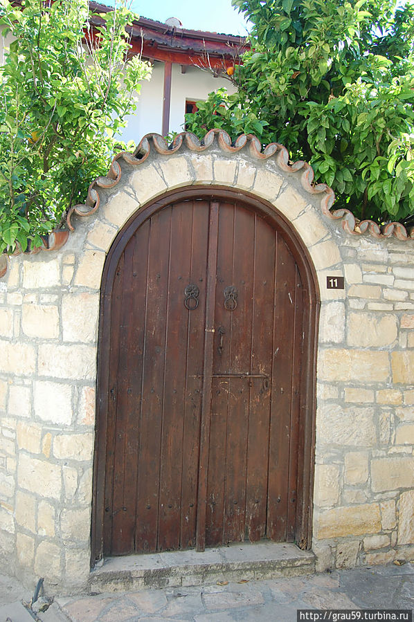 Омодос.Горная деревня, дышащая спокойствием Омодос, Кипр