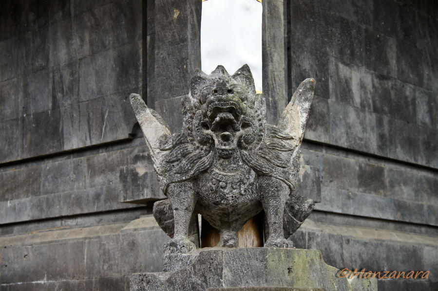 Индонезия. Бали: храм Бесаких Бесаких, Индонезия