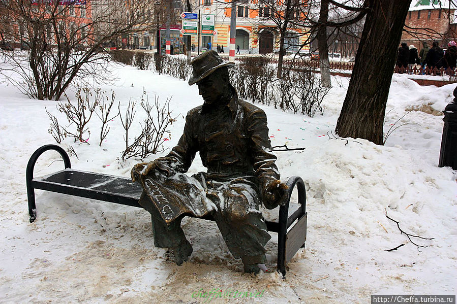 Наверно что-то интересное в газете есть.