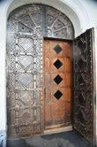 Невероятные по красоте и мастерству входные двери Романовского музея, г. Кострома.