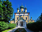 Современное здание Спасо-Преображенского собора — характерный памятник ярославского зодчества XVII века.