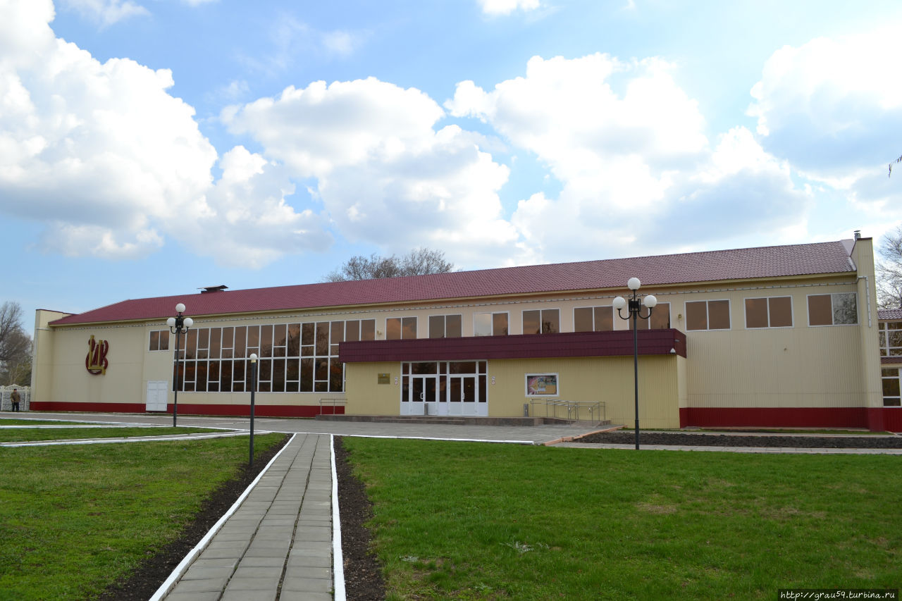 Станция и посёлок, названные в честь русского историка Татищево, Россия