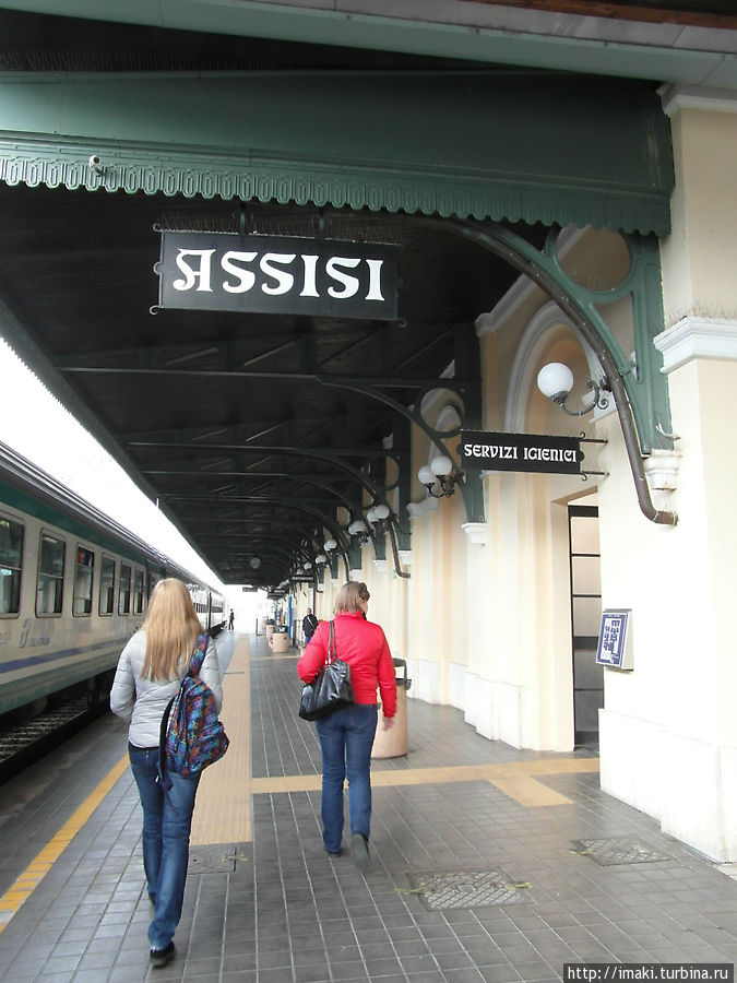 станция Ассизи Ассизи, Италия