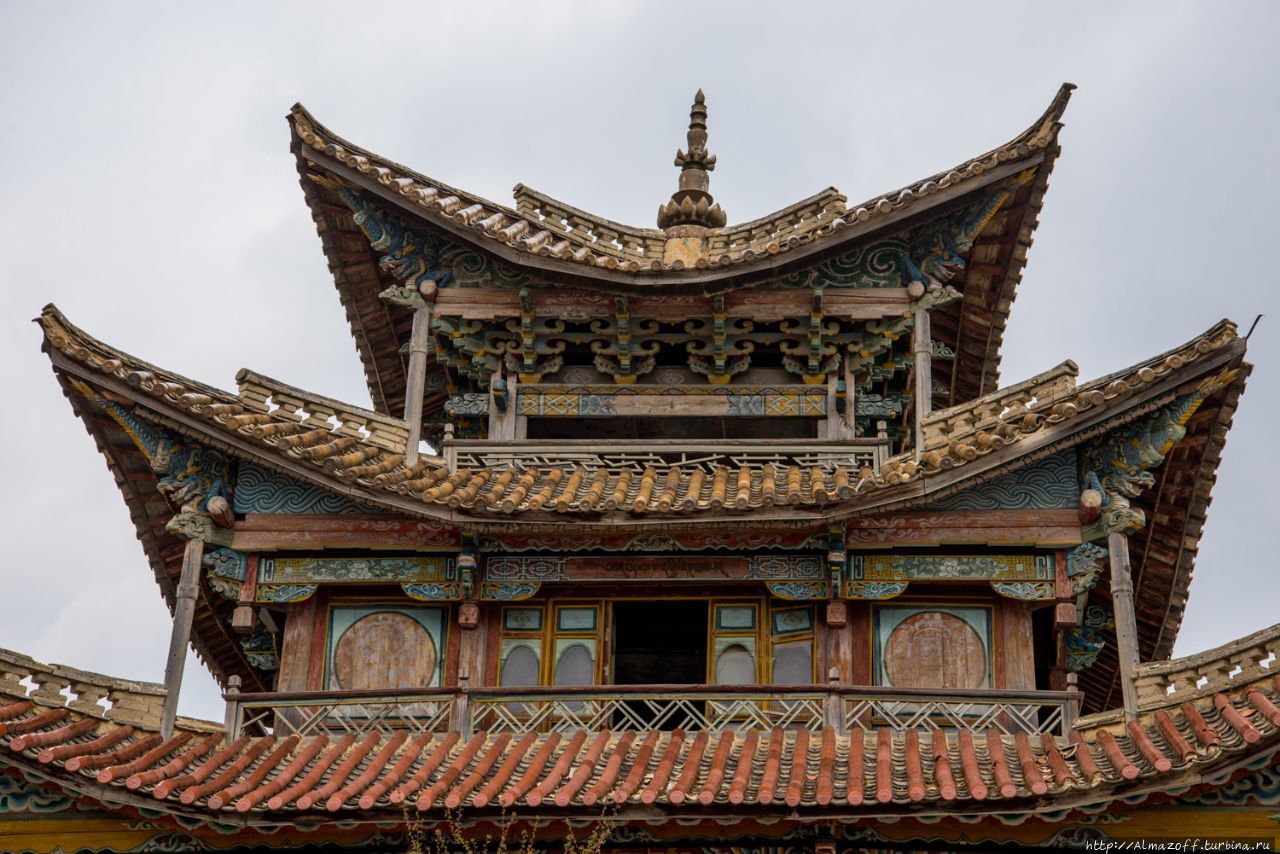 Храм Тысячи Куриц Шангри-Ла, Китай