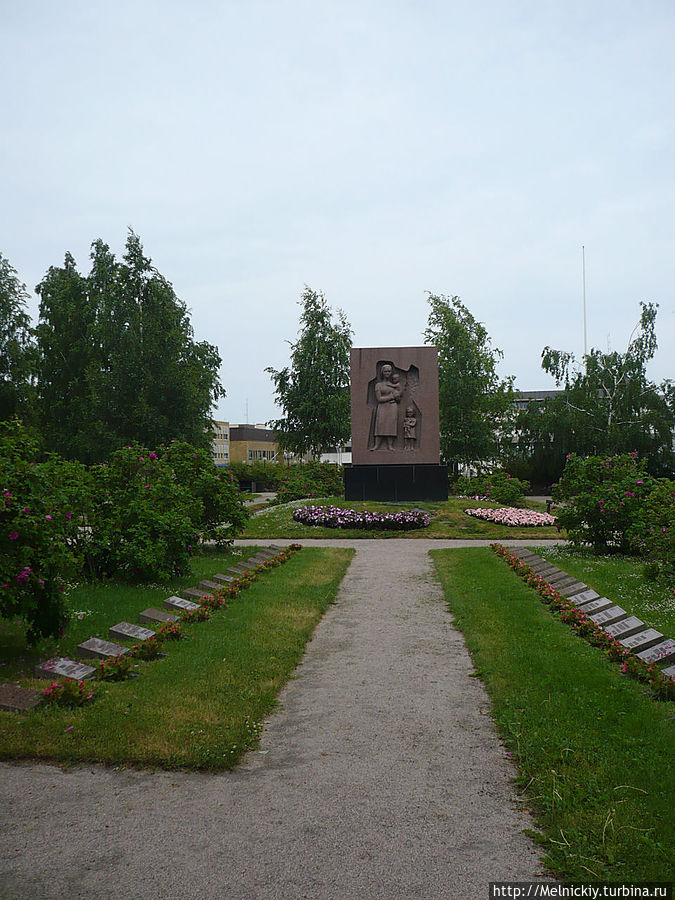 Мемориальное военное кладбище Санкарихаутаусмаа Лаппеенранта, Финляндия