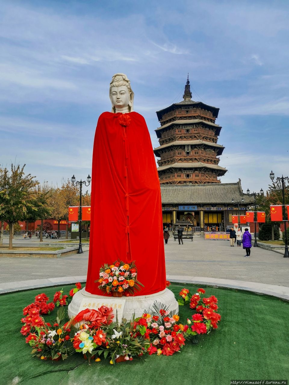 Пагода Будды Шакьямуни в храме Фогун, Инсянь, Шаньси, Китай.