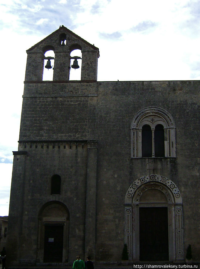 Тарквиния. Разрушенная красота церкви святой Марии Тарквиния, Италия