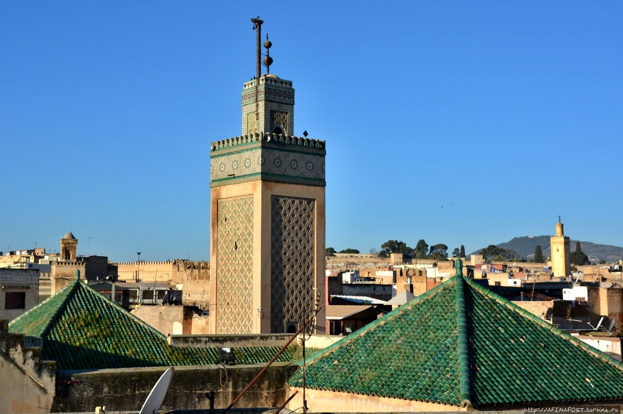 Медресе Бу Инаниа и дом с часами Дар-эль-Маган