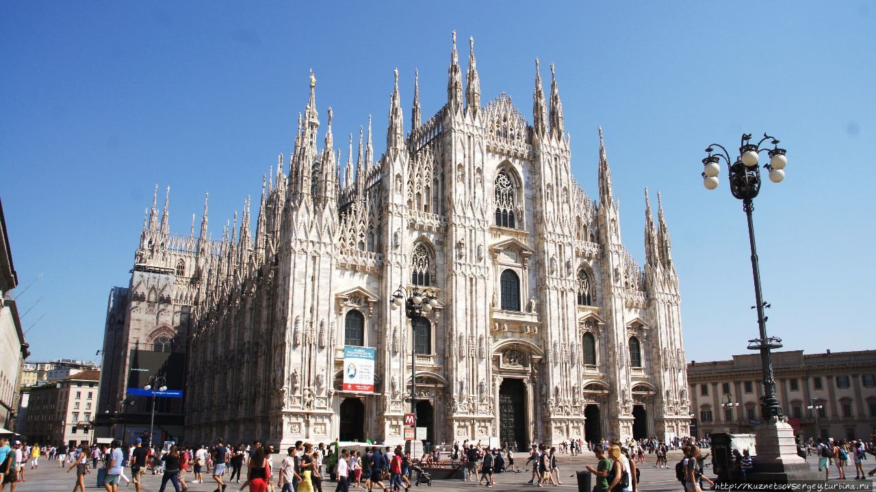 университеты коллаж. разные народы. разнообразие культур. национальные флаги. зарубежные памятники культуры.