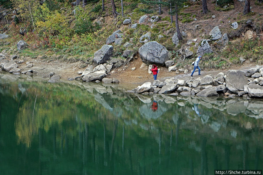 Горное озеро Llac d'Engolasters и возможность прогуляться Озеро Энголастерс, Андорра