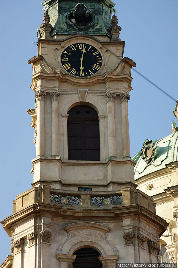 Башня собора Святого Микулаша Прага, Чехия