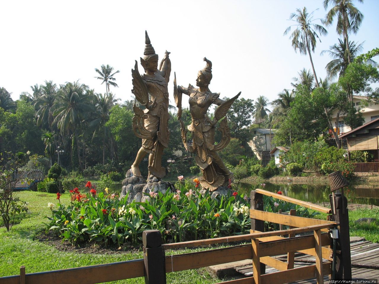 Thiri Nandar Lake Park в Янгуне Янгон, Мьянма