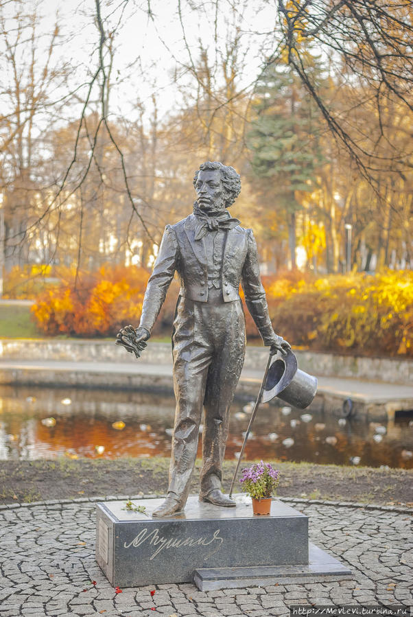 В ноябре в парке Кронвальда Рига, Латвия