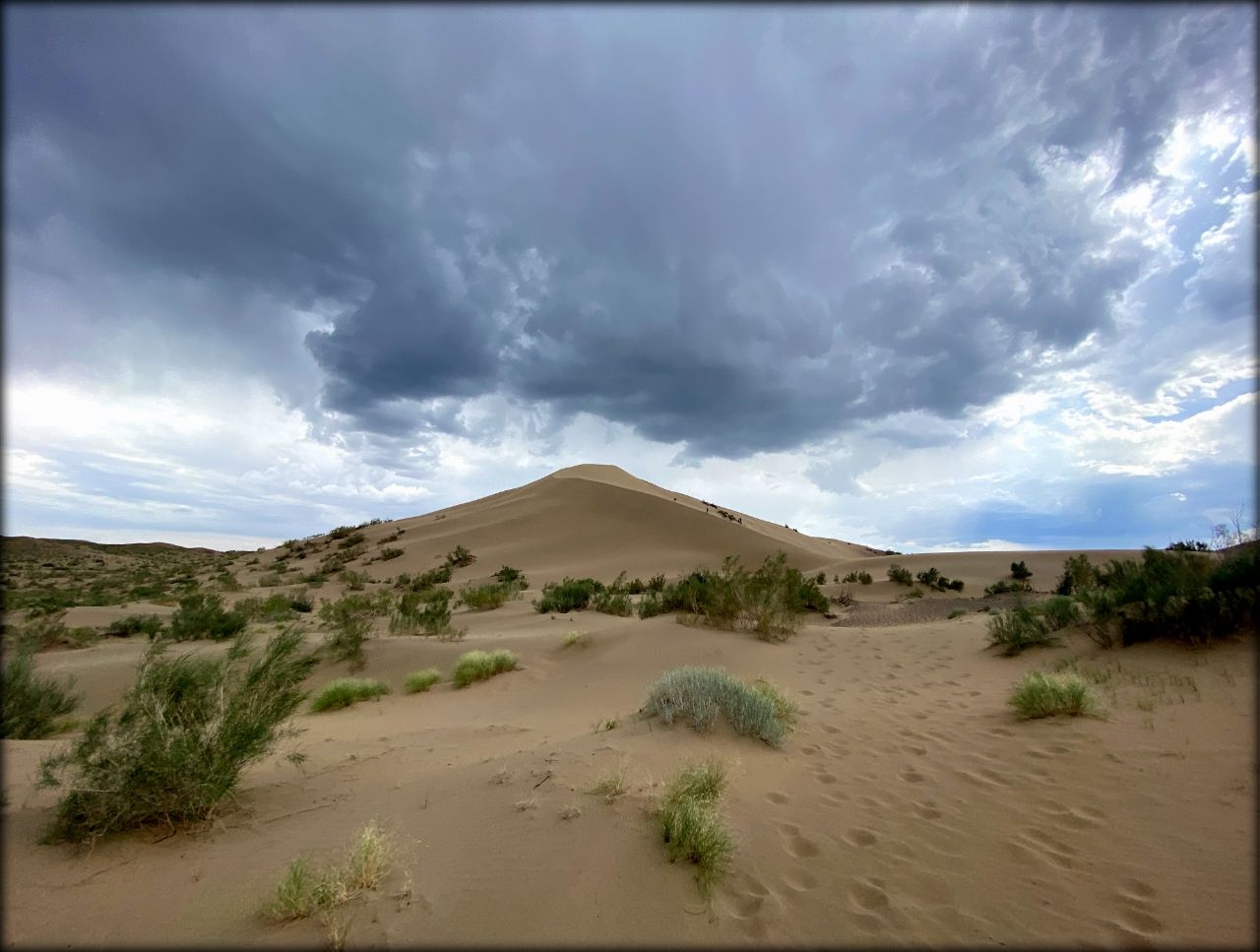 Большой казахстанский сосед ч.2 — поющий бархан Алтын-Эмель Национальный Парк, Казахстан