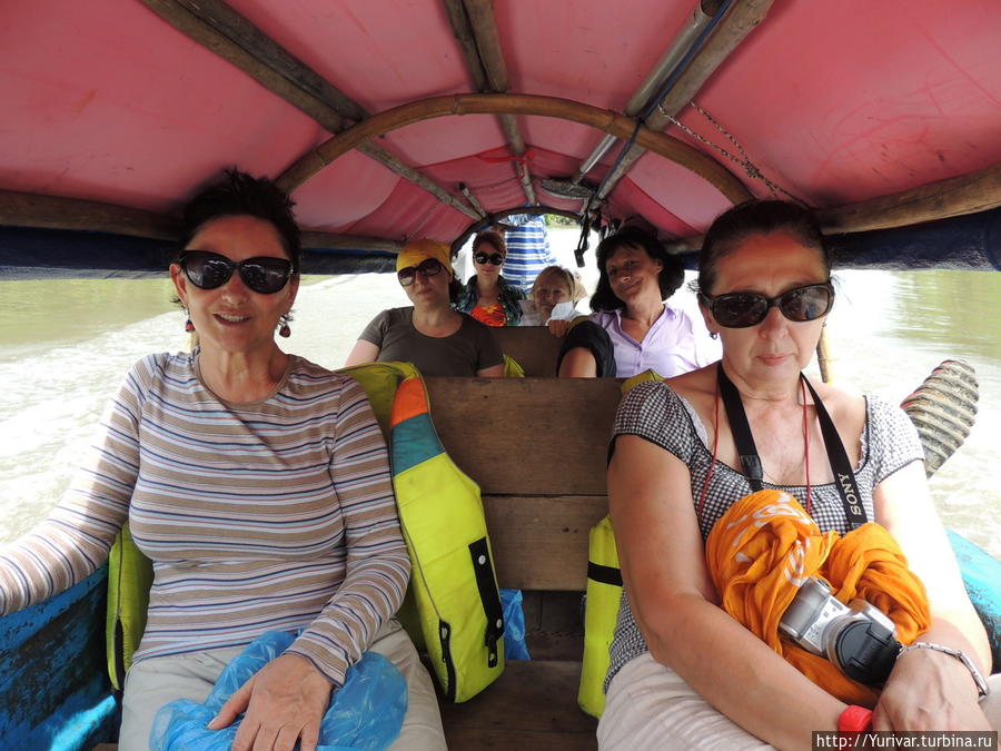 Нас ждет девять часов плавания в лодке Джайпура, Индонезия