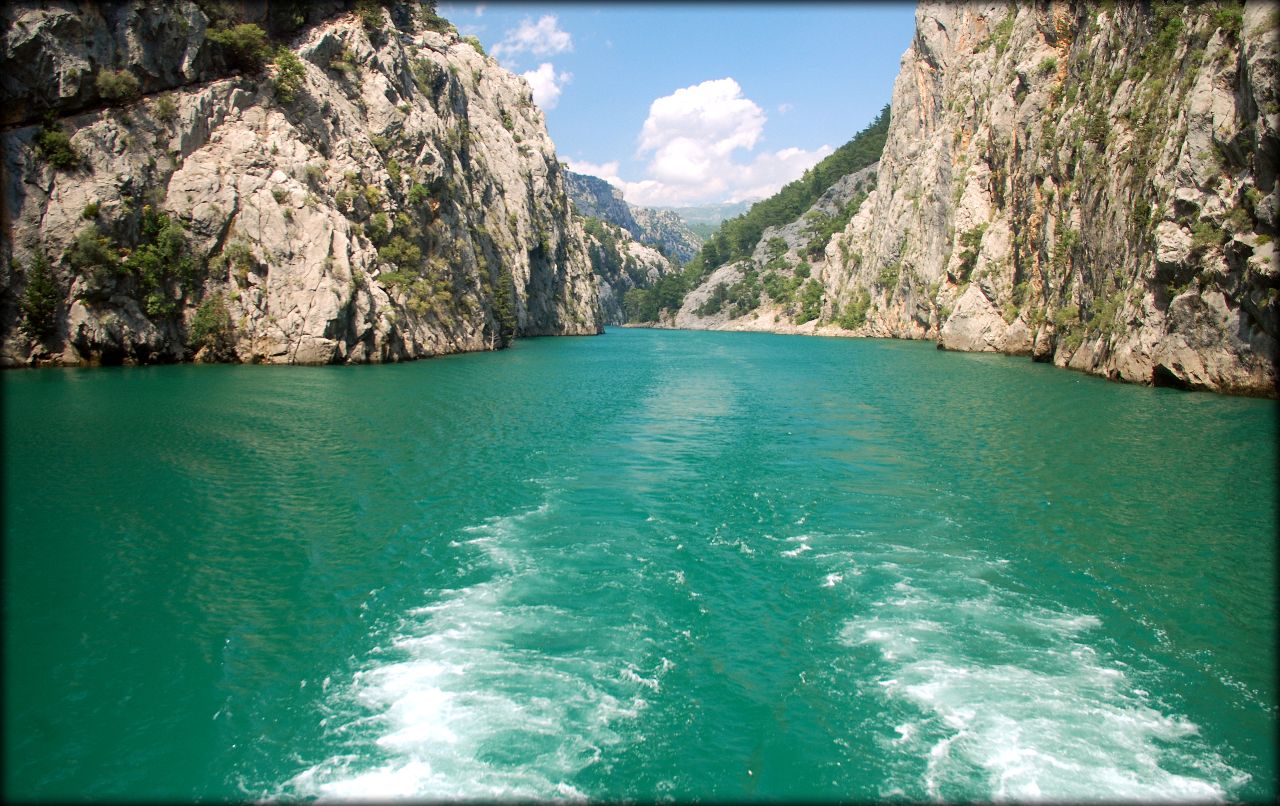 Зелёный каньон Озеро Оймапинар и Зеленый Каньон, Турция