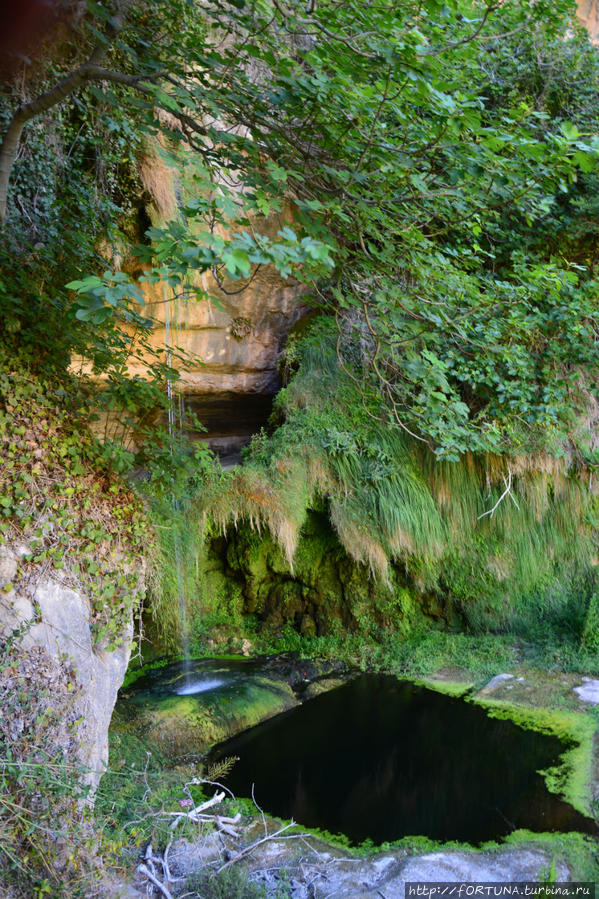 Пещерный монастырь Сан Мигель Дель Фай Сант-Фелью-де-Кодинес, Испания