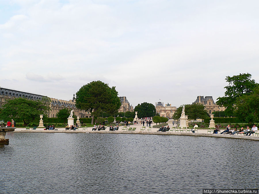Париж: изумрудно-цветочный микс Париж, Франция